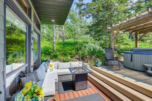 Scenic Lead Cabin Steps to Terry Peak Ski Area!