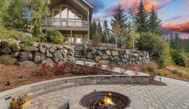 Scenic Mountain Cabin Built for More Family Time!