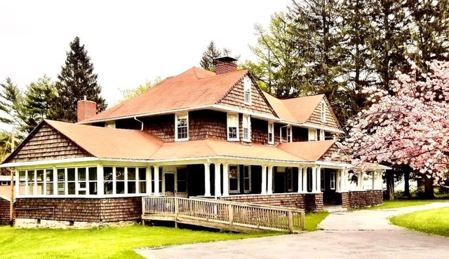 Scenic Mountaintop Villa with Free WiFi & Pool