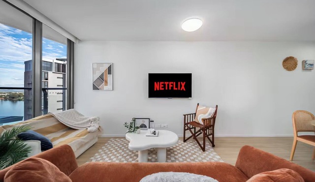 Scenic Nest - Hamilton Hideaway with Lush Views