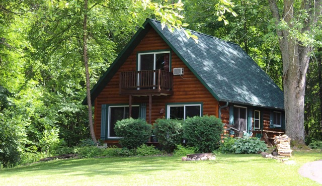 Scenic Pine: The Perfect Multi Generation Cabin