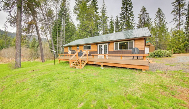 Scenic Priest Lake Vacation Rental: Deck + Views!
