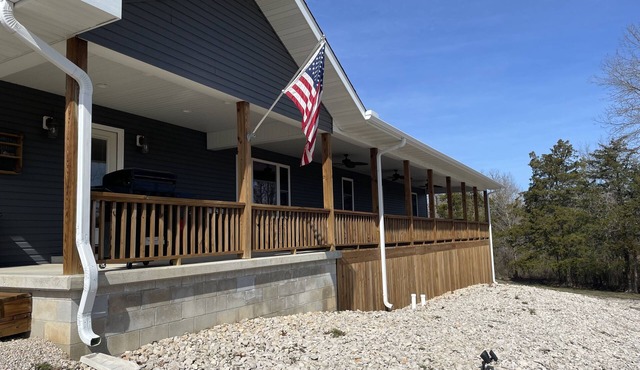 Scenic Riverways Retreat - 3 BDRM House Minutes from Jacks Fork River