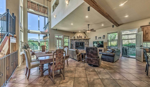 Scenic Ruidoso Home w/Large Deck + Hot Tub!