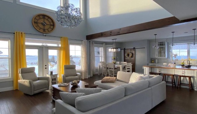 Scenic Seal Cove Nature Retreat Hot TubATV Trail