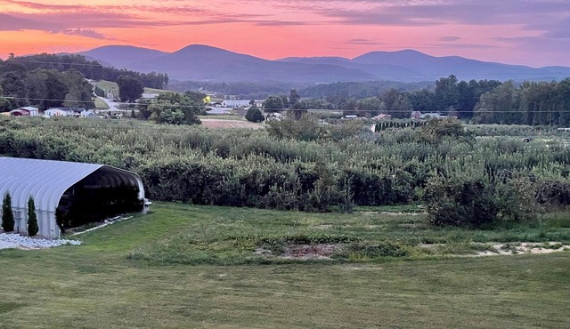 Scenic Serenity in the heart of Apple Country