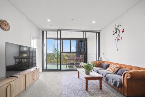 Scenic Skyline view2BR APT close to OlympicPark