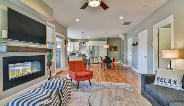 Scenic Stay at The Caroline Townhome