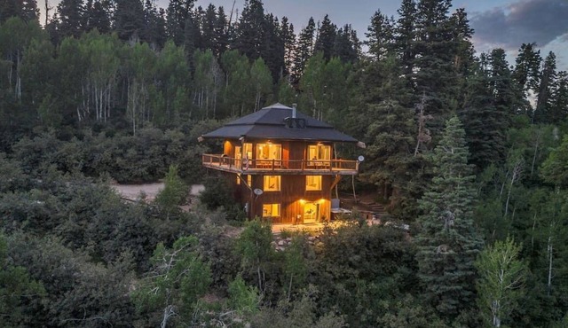 Scenic Stay w/Hot Tub by Park City