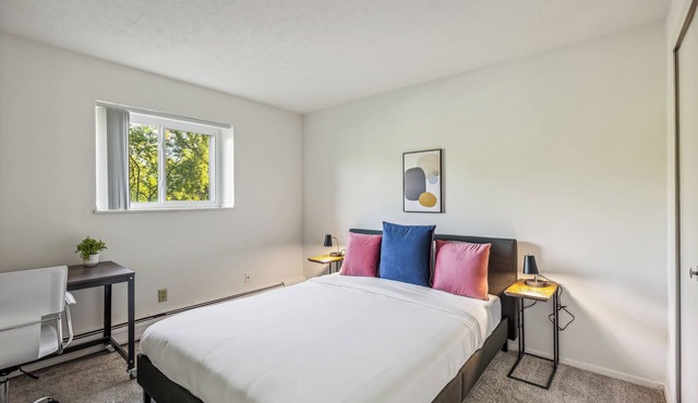 Scenic Towers 3012 I Cozy & Comfy I Free Parking