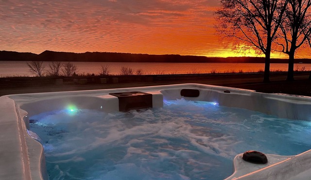 Scenic, waterfront home on Lake Pepin with HOT TUB