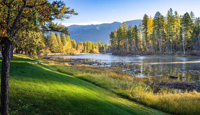 Scenic Waterfront Retreat on the Swan River!
