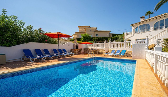 Schöne Villa für 10 pax in der Nähe von Moraira mit Privatem Pool und Meerblick