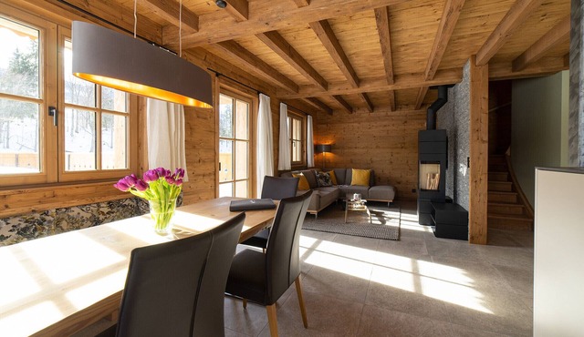 Schafberg 4-room chalet near the mountain railways
