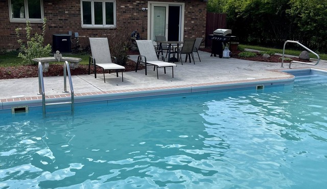 Schaumburg Pool House