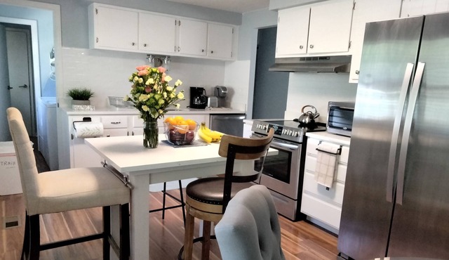 Schaumburg/Woodfield. Entire house for the whole family. 3 bedrooms.