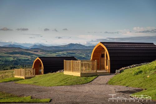 Schiehallion Luxury Glamping Pod with Hot Tub at Pitilie Pods