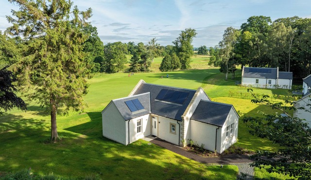 SCHLOSS Roxburghe Hoteln2-bedroom cottage near Heiton