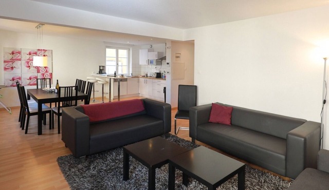 schlumberger 120m2 city center 3br 2bth