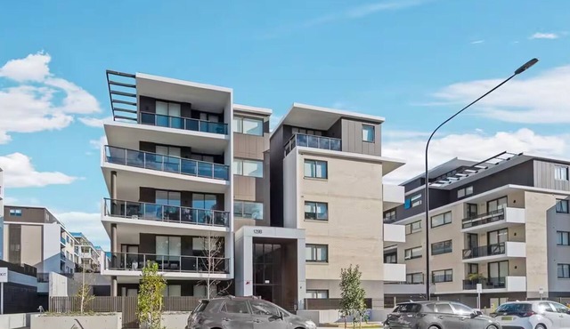 Schofields Brand New 2 Br Apt｜Parking + Privacy