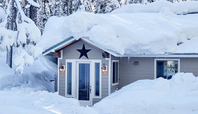 School Street Cabin + Bunkhouse + "Pods above Creek" Retreat