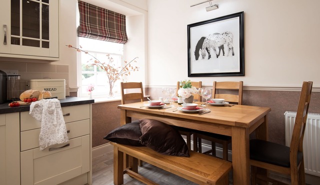 SCHOOL VIEW - in the bustling market town of Melrose near to the countryside