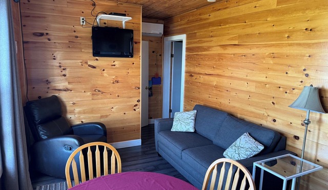 Schurmans Shore Cottage #8