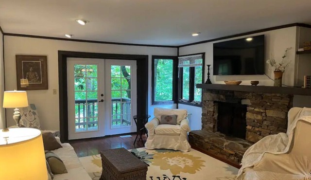 Sconti Bears Lodge in Big Canoe!