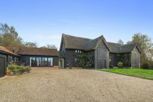 Scotland Hall Barn, Stoke by Nayland, Suffolk