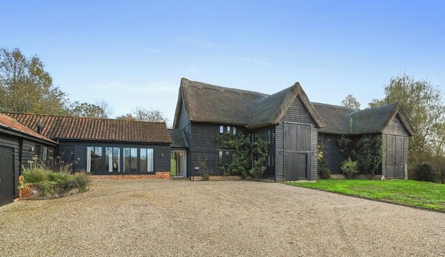 Scotland Hall Barn, Stoke by Nayland, Suffolk