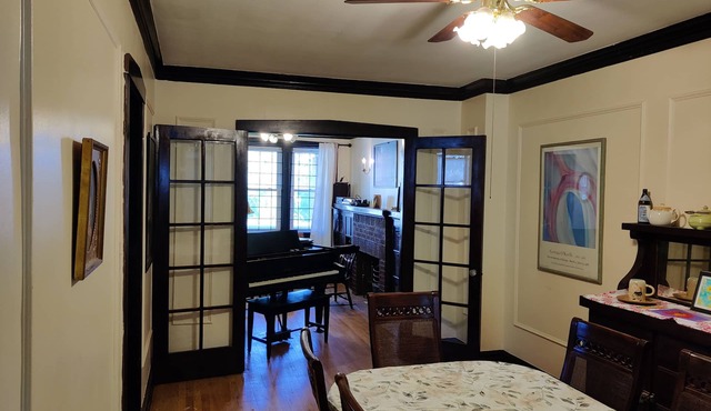 Scott House in Woodlawn - Entire Building - includes basement space