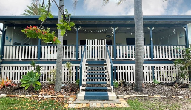 Scott's Retreat - Burrum Heads- Close to Beach- 4BR- Aircon