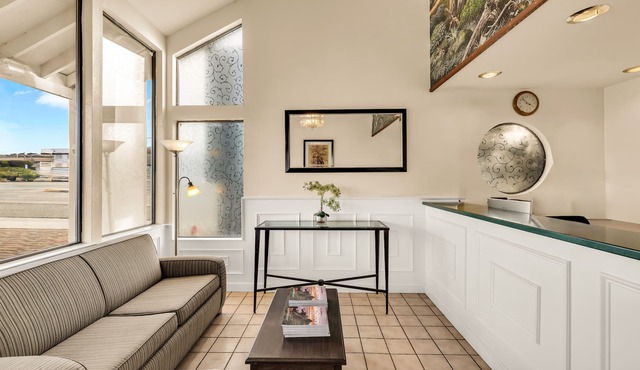 Scottish Fairway Inn