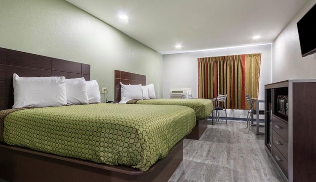 Scottish Inn and Suites Tomball