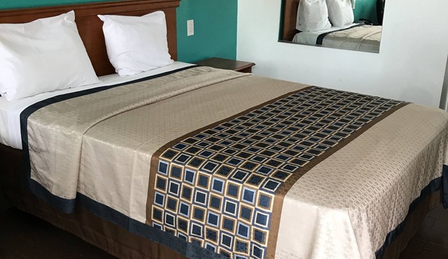 Scottish Inns Long Beach