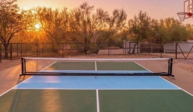 Scottsdale 5BR Heated Pool Private Pickleball