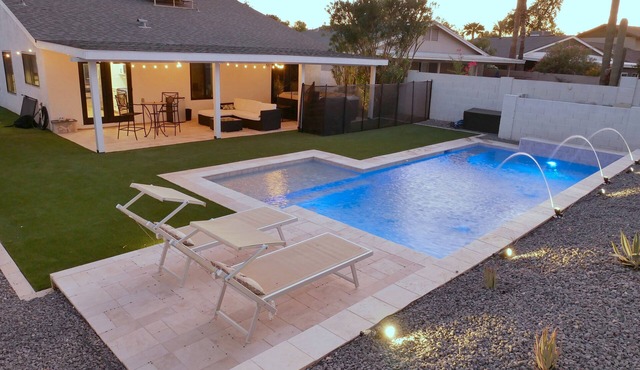 Scottsdale Kierland home HEATED POOL, jacuzzi, safety fence, close to everything