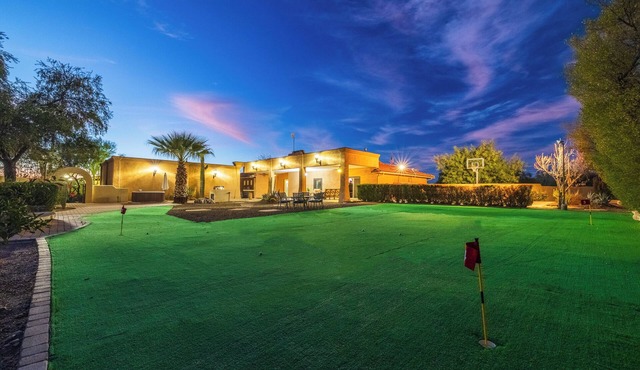Scottsdale Luxury - Newly Remodeled: "Private Equestrian/Golf Oasis Awaits”