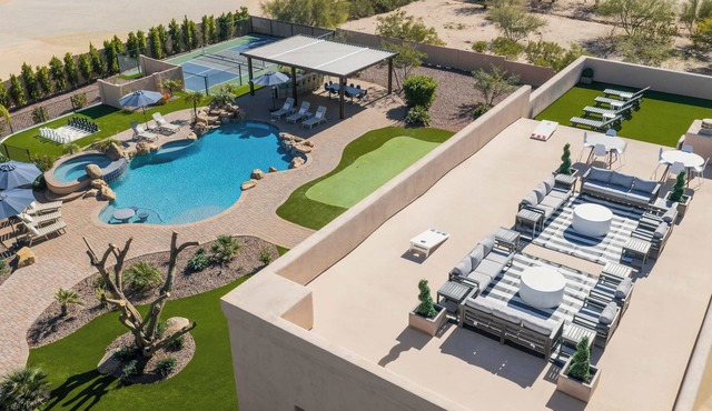 Scottsdale Rose Sleeps 40 Pool Pickleball Rooftop