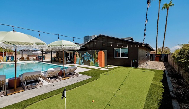Scottsdale Social Club: Hot Tub, Heated Pool, FirePit, Putting Green, Ping-Pong,