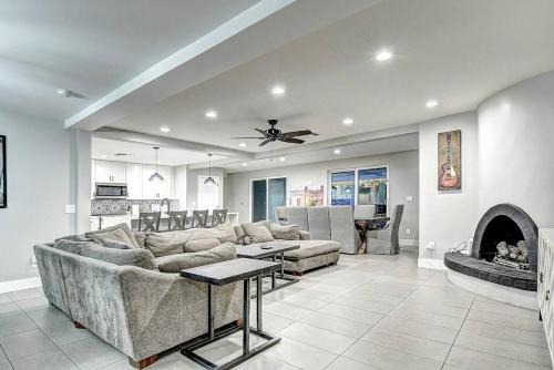 Scottsdalestays 9BDM Multimillion-Pool-Sportscourt