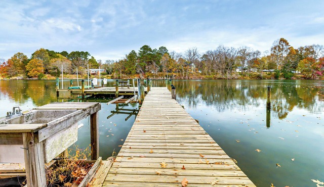 Screened Patio, Deck & Grill: Saint Inigoes Home!