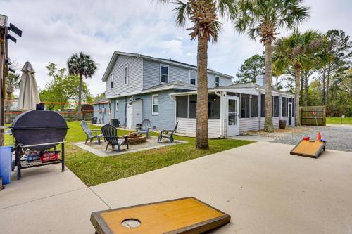 Screened Porch and Grill Spacious Charleston Home!