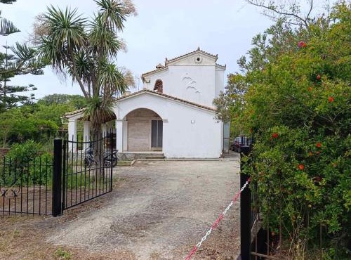 Sea and Field Retreat