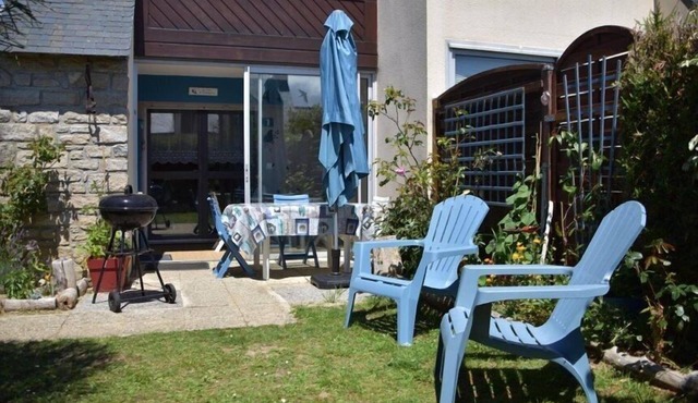 Sea and shops on foot, T2 ground floor for 4 people.