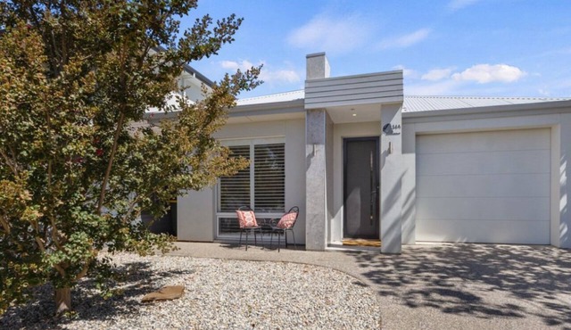 Sea Belle by Wine Coast Holidays