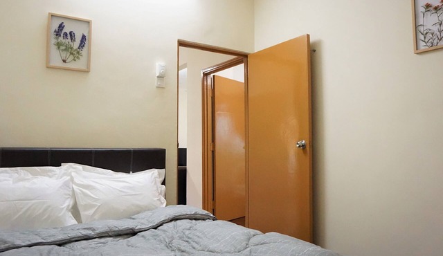 Sea Breeze 6pax 3R2B Port Dickson Simple Getaway