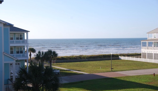 Sea Breeze Bliss - Coastal Therapy Escape - Steps from Sand and Surf!