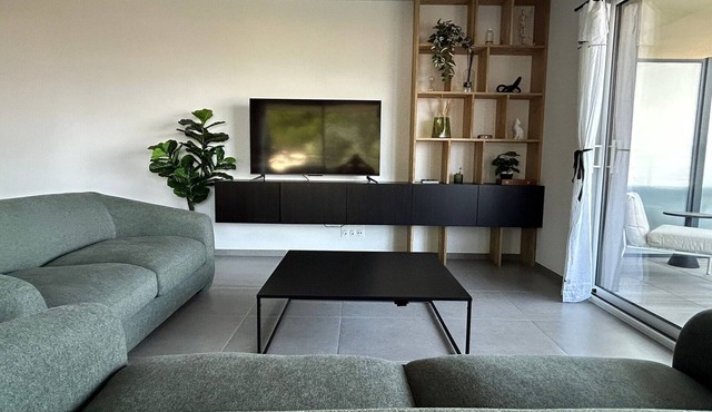 Sea breeze by Avecoeur