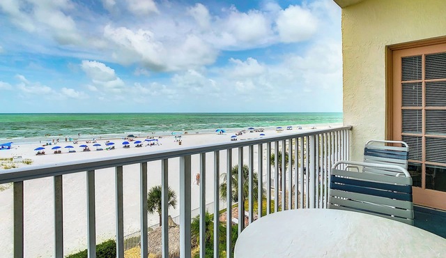 Sea Breeze Condominium 303-Beach front w/stunning views of the gulf!